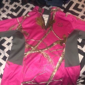 *USED* Real tree woman’s hoodie 🤘🏻